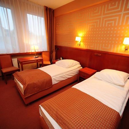 Hotel Gwda Piła Exterior foto